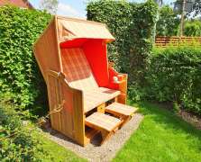 Sitzecke mit Strandkorb