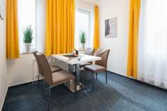 Esszimmer in der Moosrose
