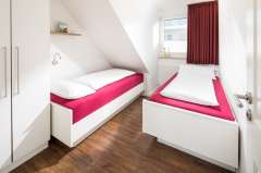 Schlafzimmer m. Einzelbetten